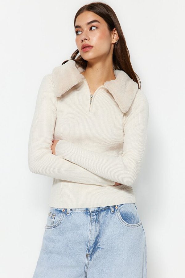 Polo Collar Ecru Knitwear Sweater - Faux Fur Detailed