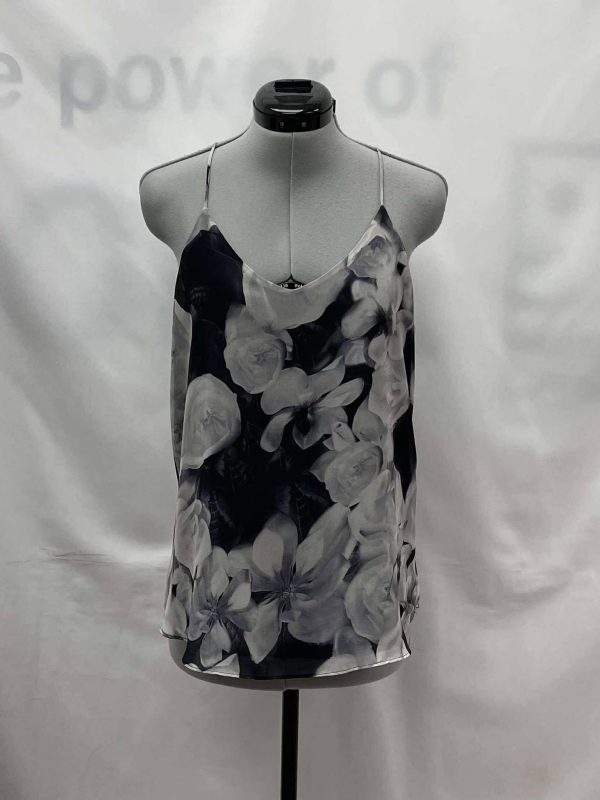 Women's RW&CO Sleeveless Top, Small