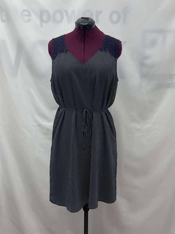 Women's RW&CO Dress, Large