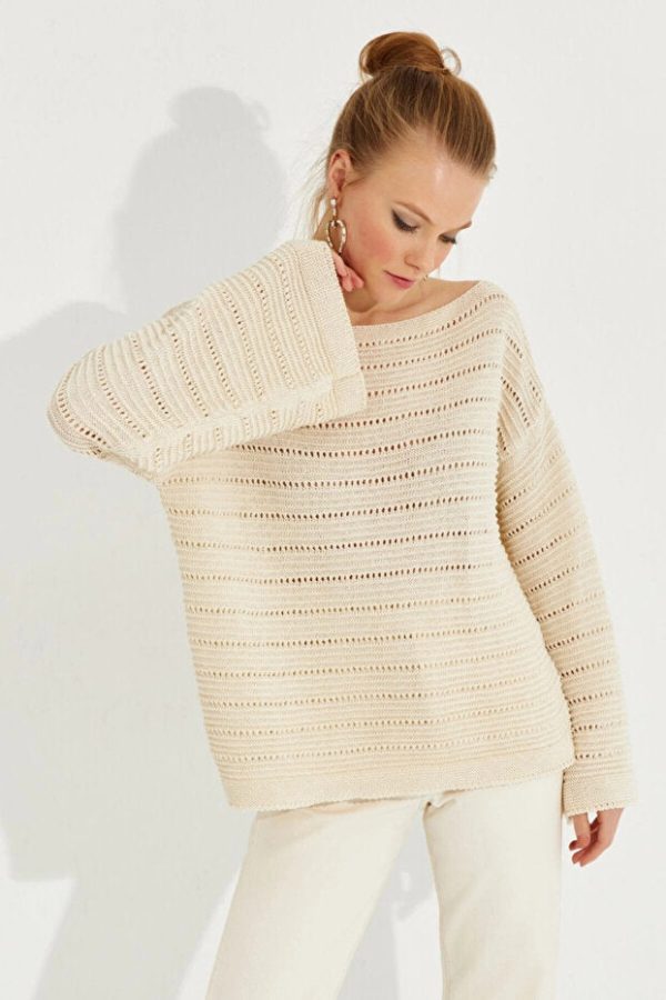 Women's Vanilla Lace Knit Top